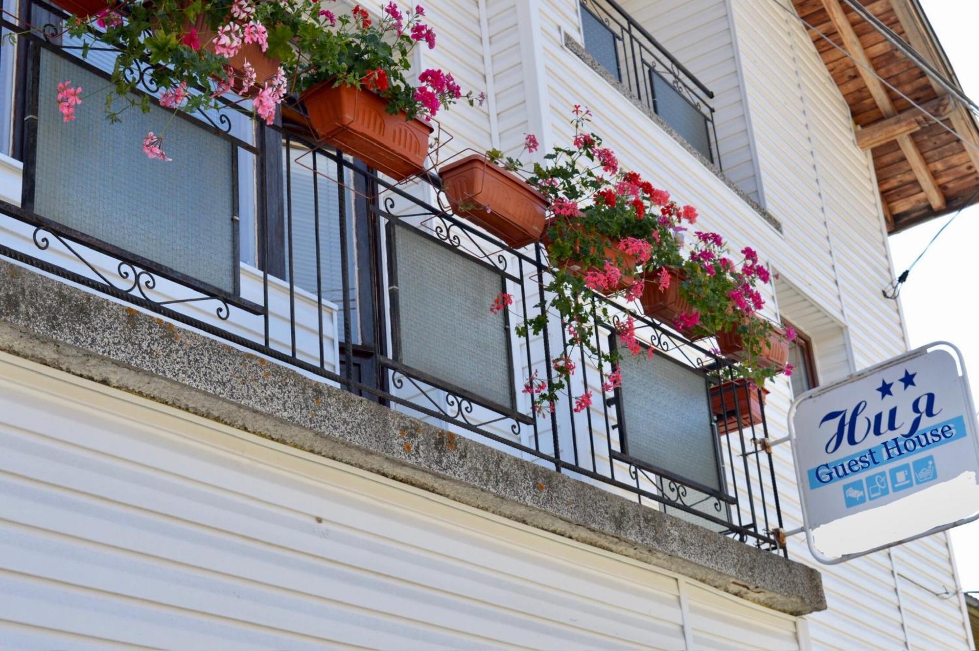 Niya Guest House Beli Iskar Exterior foto