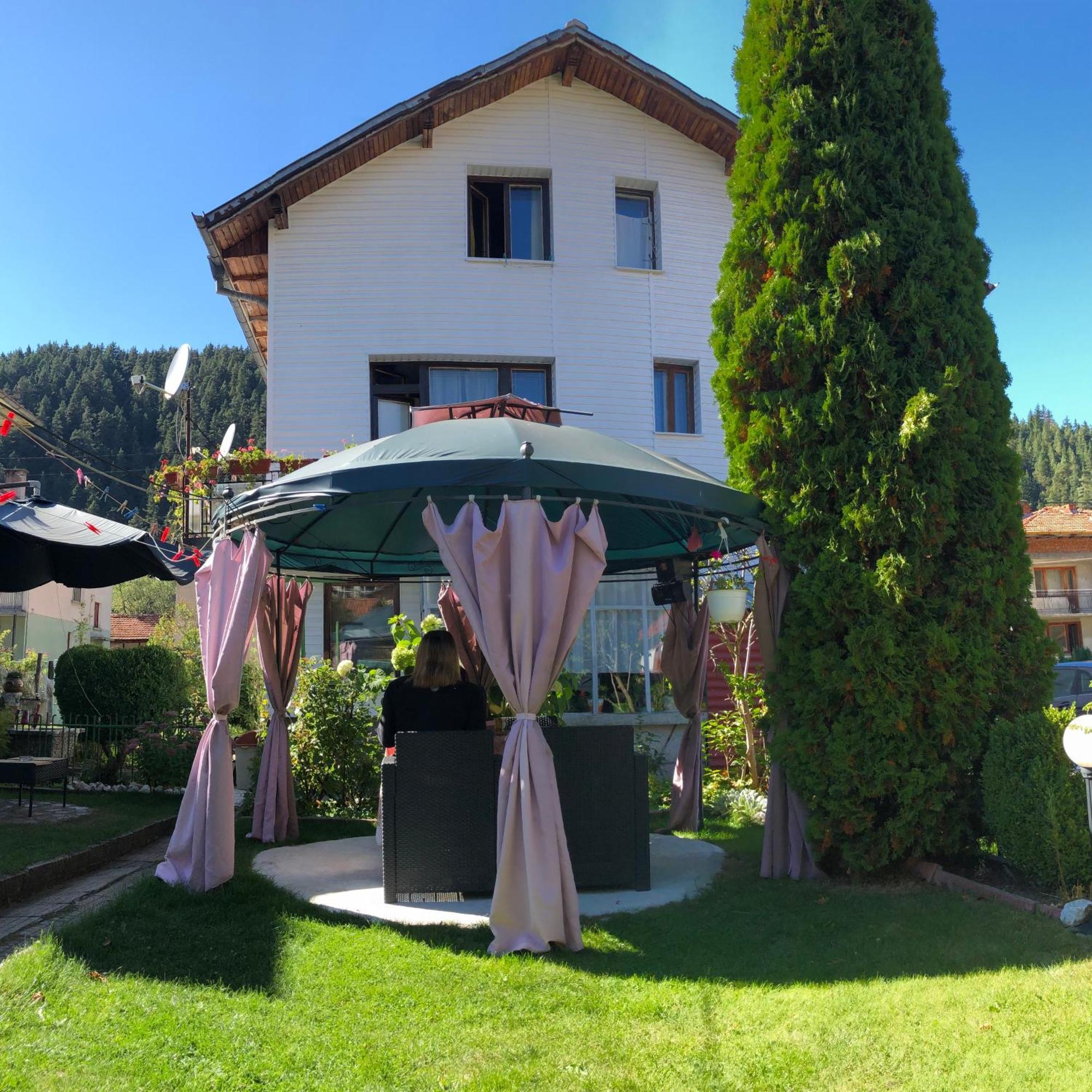 Niya Guest House Beli Iskar Exterior foto